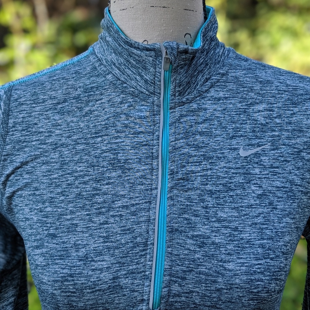 Nike Pullover - Picture 4 of 8